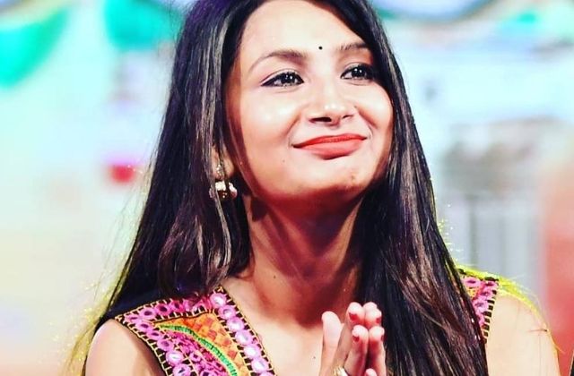 Renu Nagar Indian Playback Singer Wiki ,Bio, Profile, Unknown Facts and Family Details revealed